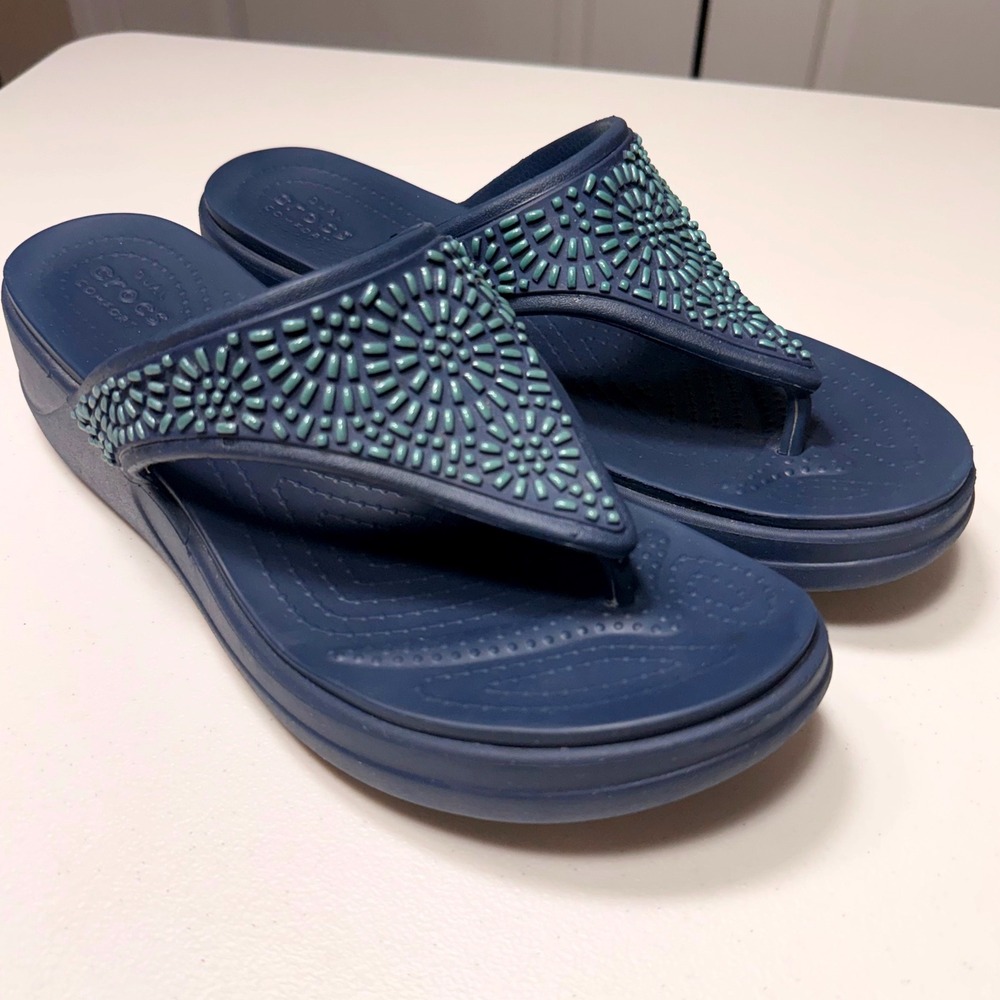 Crocs Dual Comfort Navy Blue Beaded Wedge Flip Flops Sandals Womens Size 11